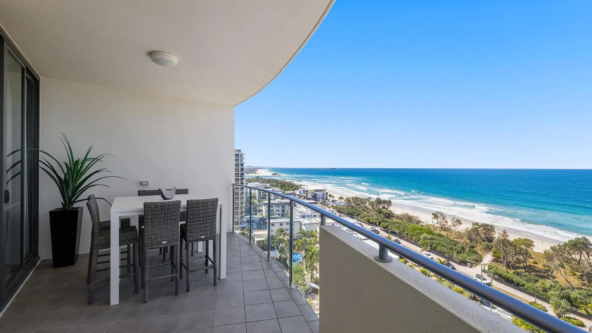 Beach On Sixth Maroochydore